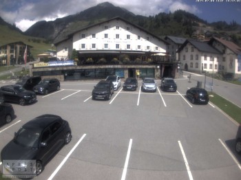 Stuben am Arlberg - Blick auf das Après Post Hotel